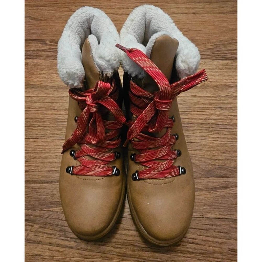 Time and Tru Boots